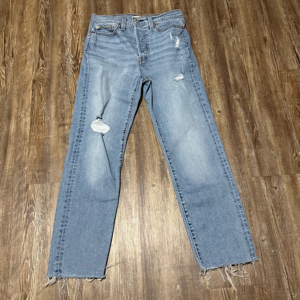 Levi's Wedgie Straight Jeans Women's 28 High Rise Button Fly Frayed Hem Denim